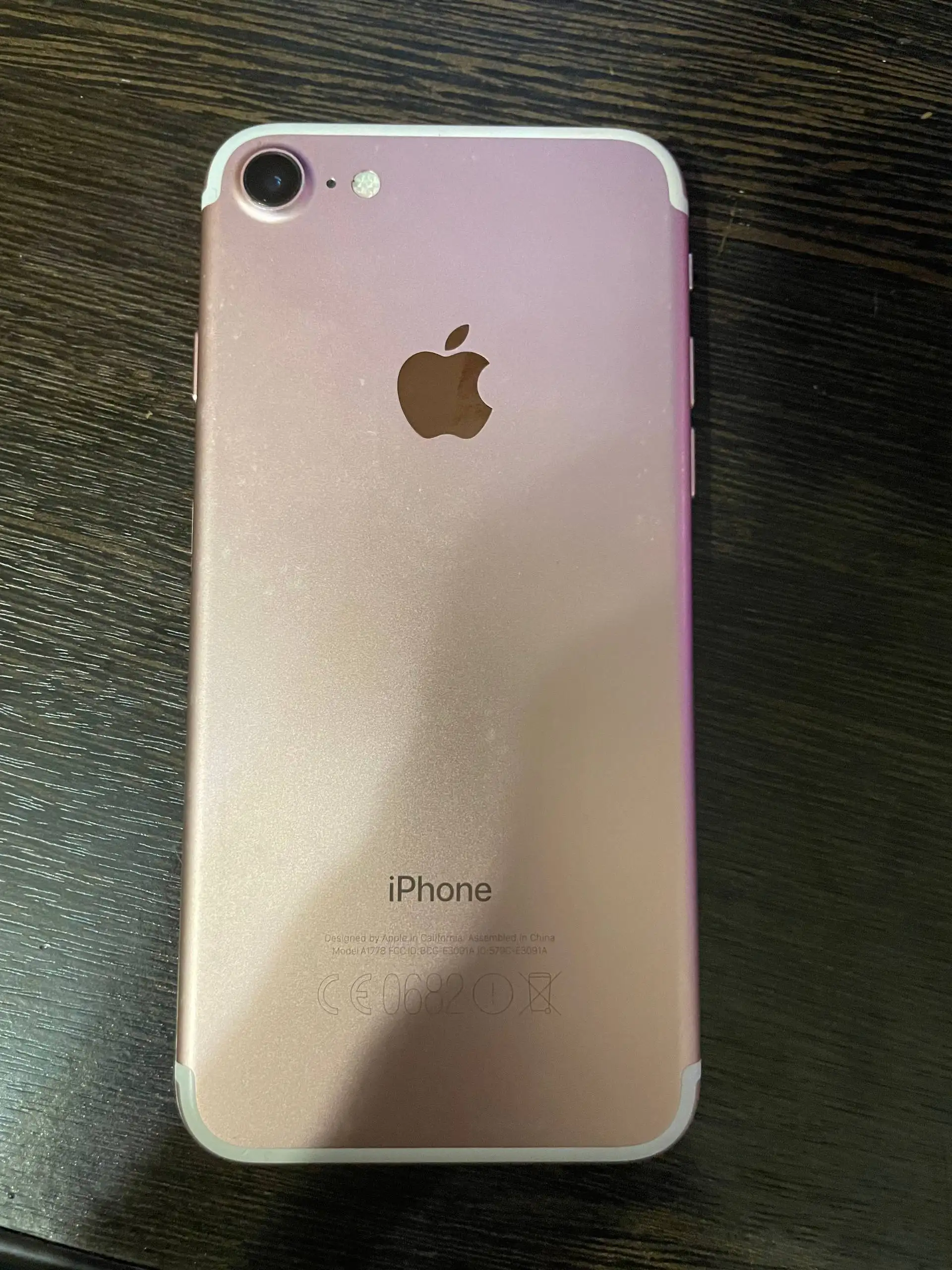 Продам iPhone 7 128 ГБ - Автоаксессуары в Пермь