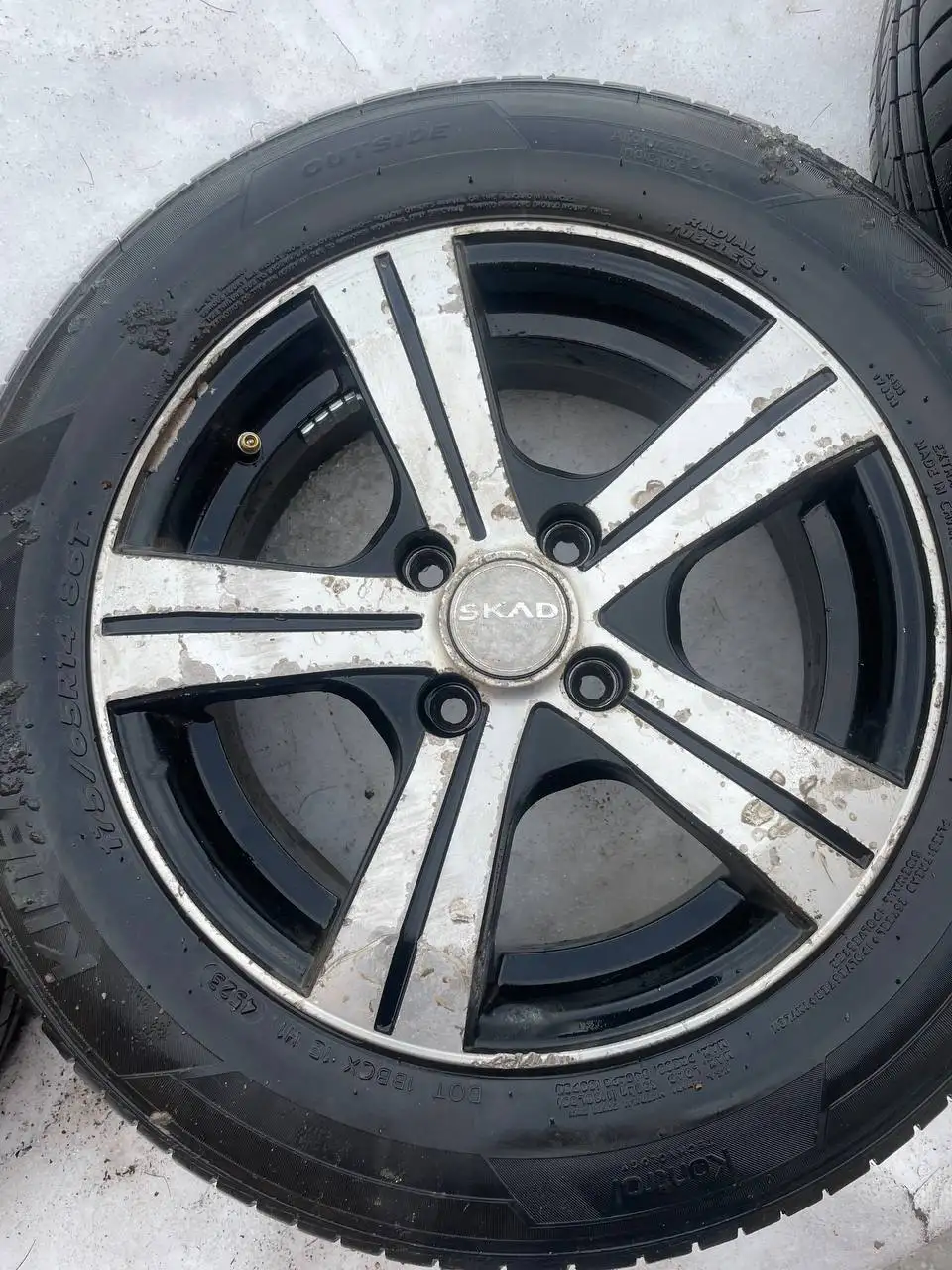 Продажа колес в сборе с резиной Hankook и дисками SKADA - Запчасти (Авто) в Пермь