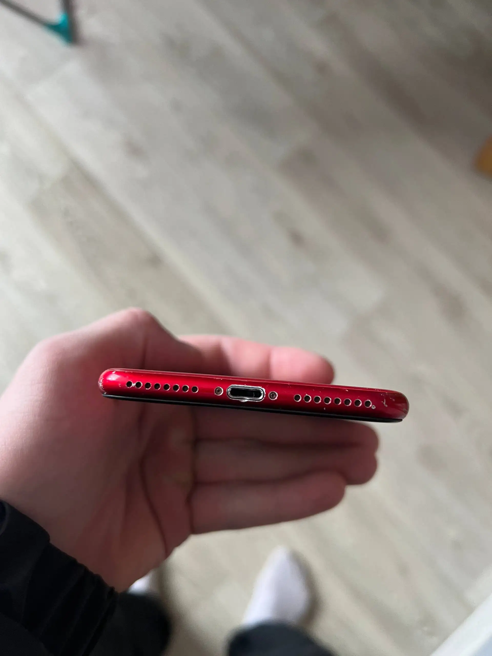 Продам iPhone 8 Plus 64 ГБ с битым экраном - Смартфоны (Электроника) в Пермь