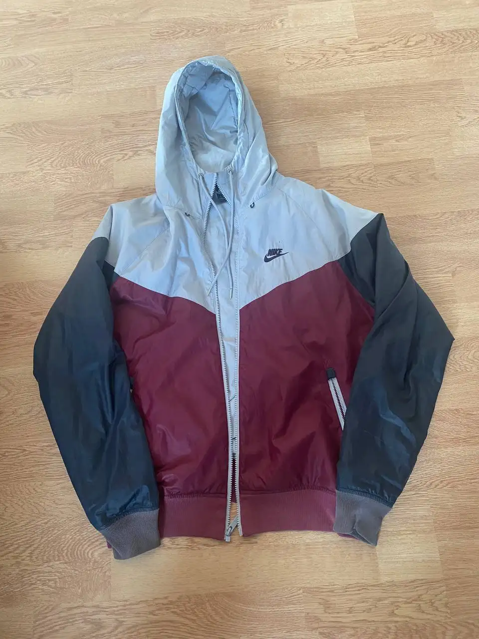 Продам куртку оригинал - Одежда в Пермь