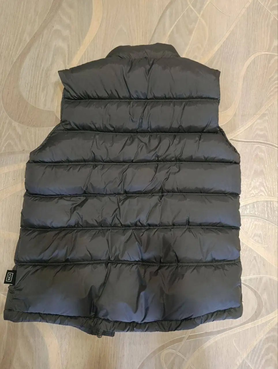 Продажа новой жилетки с биркой размер XS - Одежда в Пермь