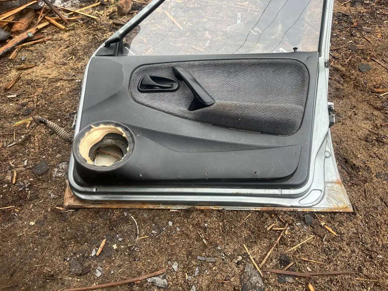 Двери ВАЗ 2109-15 с деталями - Автозапчасти для ВАЗ (Запчасти) в Пермь