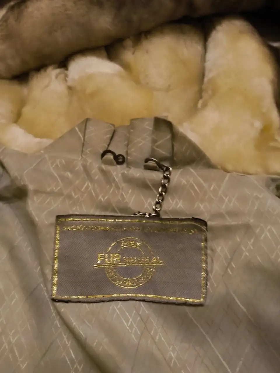 Продам шубы в хорошем состоянии - Верхняя одежда (Одежда) в Пермь