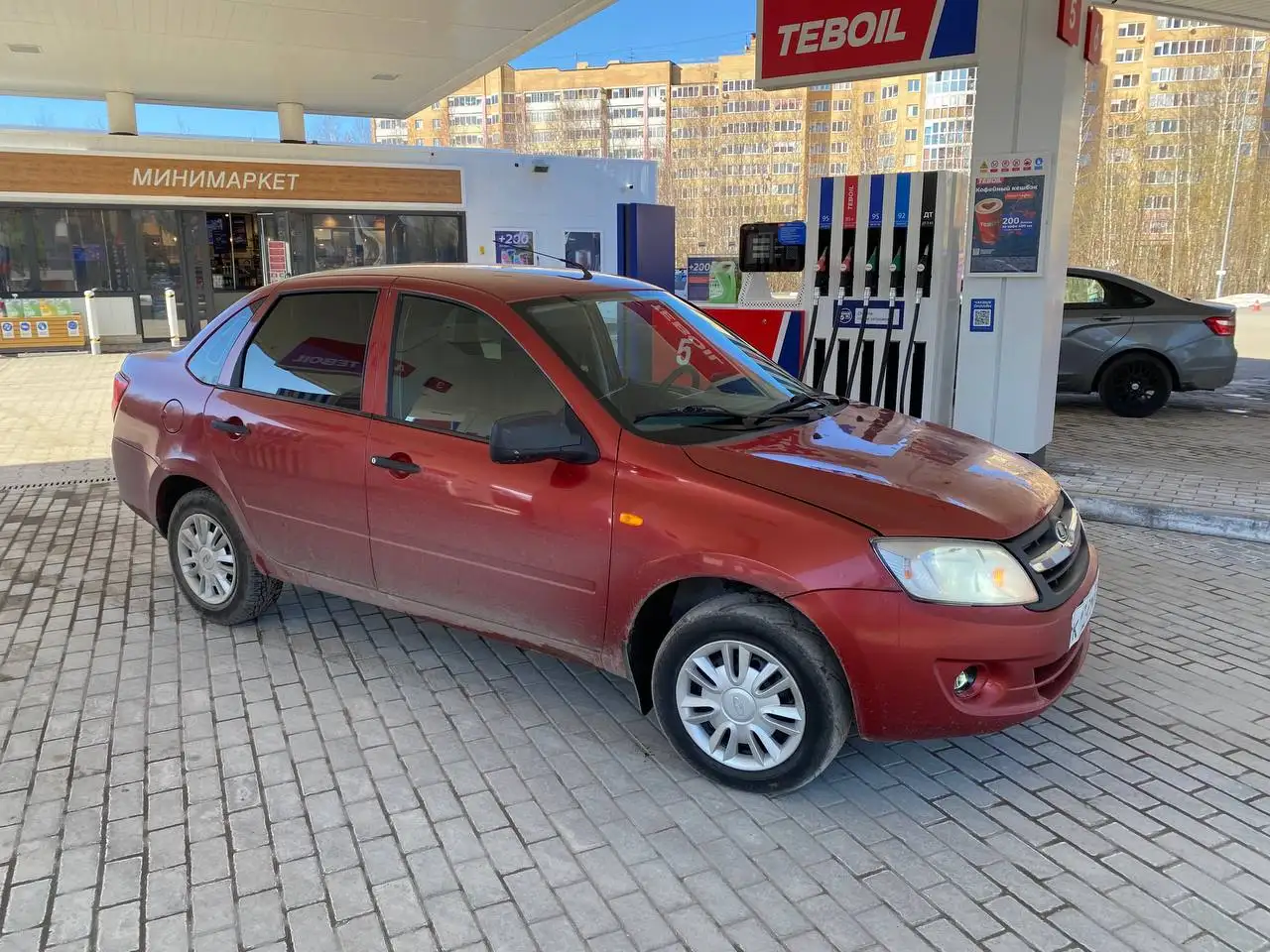 Продажа Лада Гранта 2013 года выпуска - Легковые автомобили (Авто) в Пермь