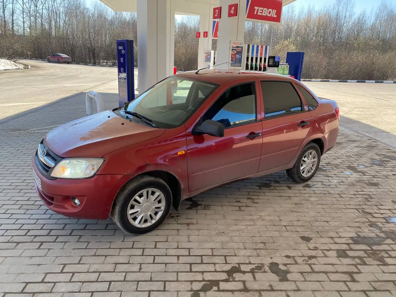 Продажа Лада Гранта 2013 года выпуска - Легковые автомобили (Авто) в Пермь