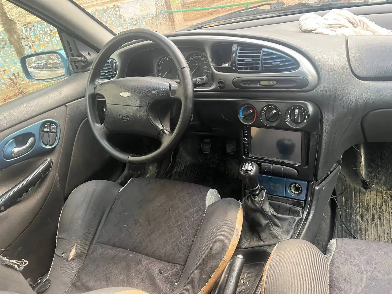 Продажа автомобиля Монде 2 1999 года - Авто в Пермь