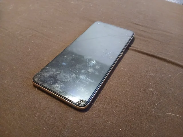 Смартфон с неработающим экраном - Аксессуары в Пермь