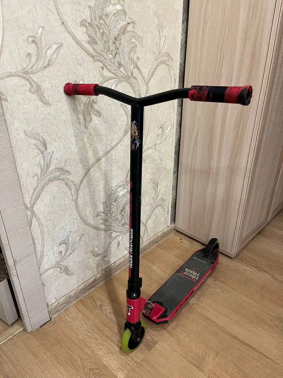 Продам трюковой самокат в хорошем состоянии - Самокаты (Хобби и отдых) в Пермь