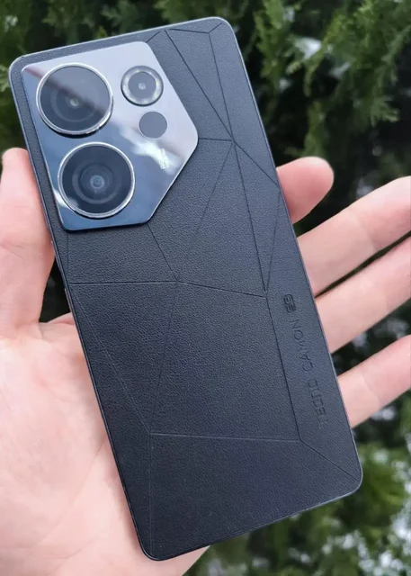 Обмен смартфонов iPhone и Android - Телевизоры и видеотехника в Пермь