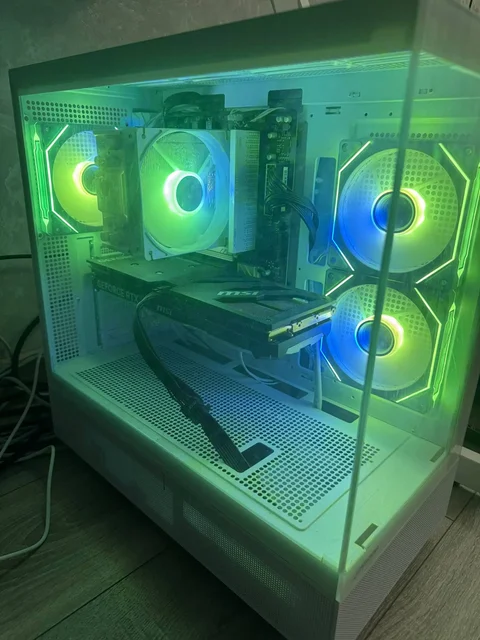 ПК с монитором в подарок - Телефоны и планшеты в Пермь