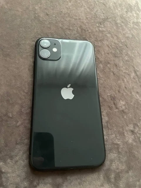 Продаю iPhone 11 64 ГБ - Телефоны и аксессуары в Пермь