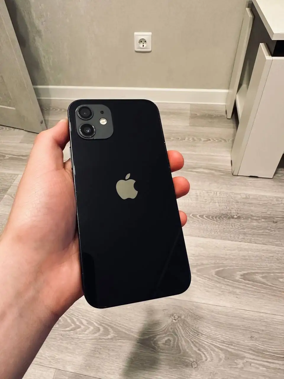 Обменяю iPhone 12 128GB - Смартфоны и гаджеты (Электроника) в Пермь