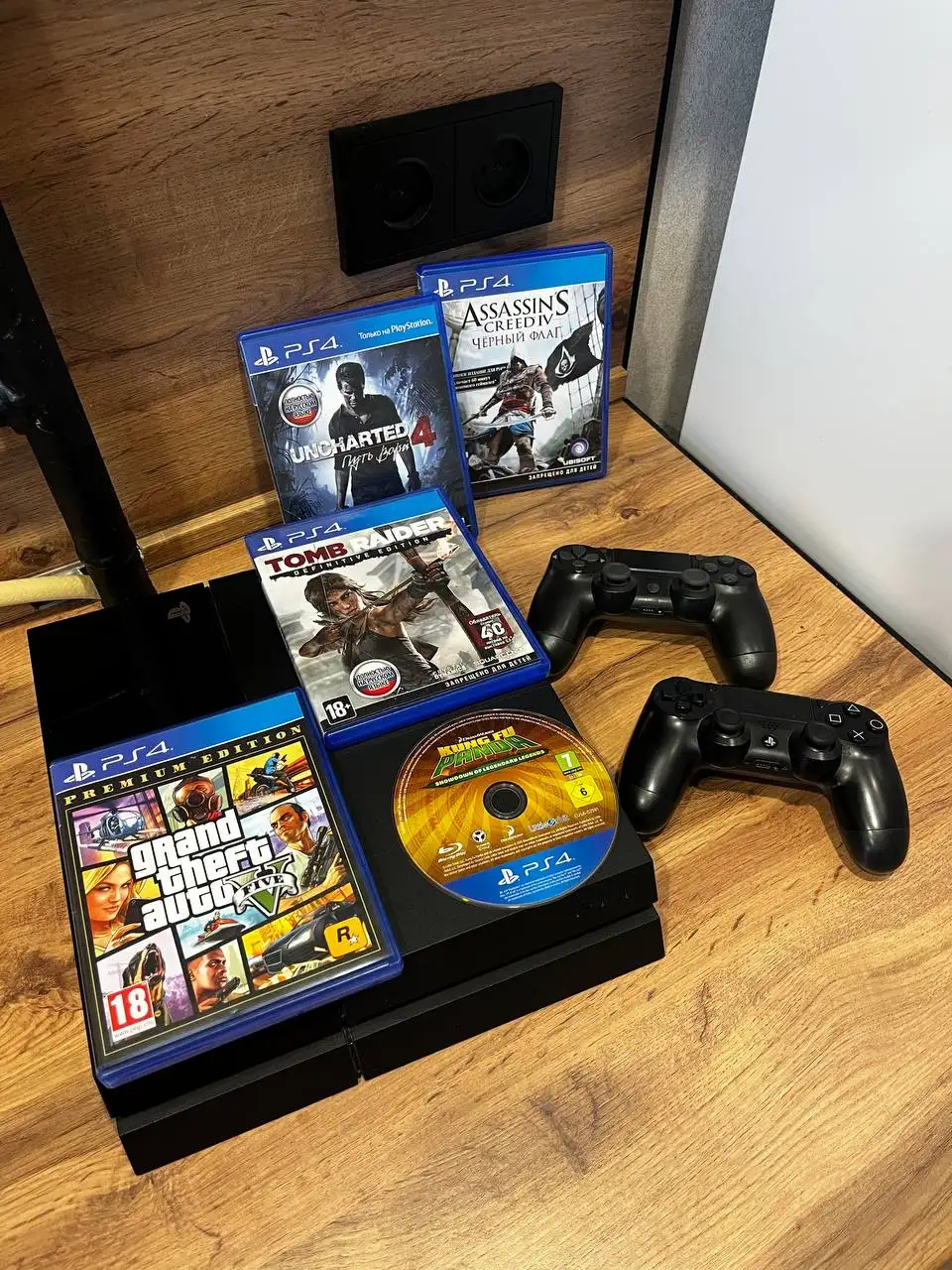 Продам PlayStation 4 500GB - Игры, приставки и программы (Электроника) в Пермь