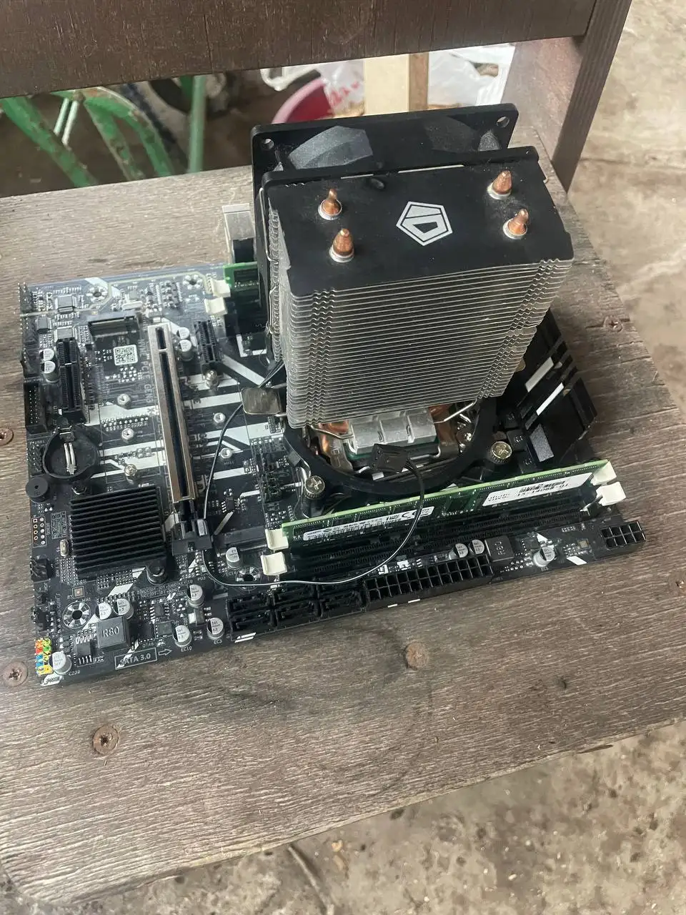 Xeon e5 2660 v3 комплектующие для ПК - Комплектующие для ПК (Электроника) в Пермь