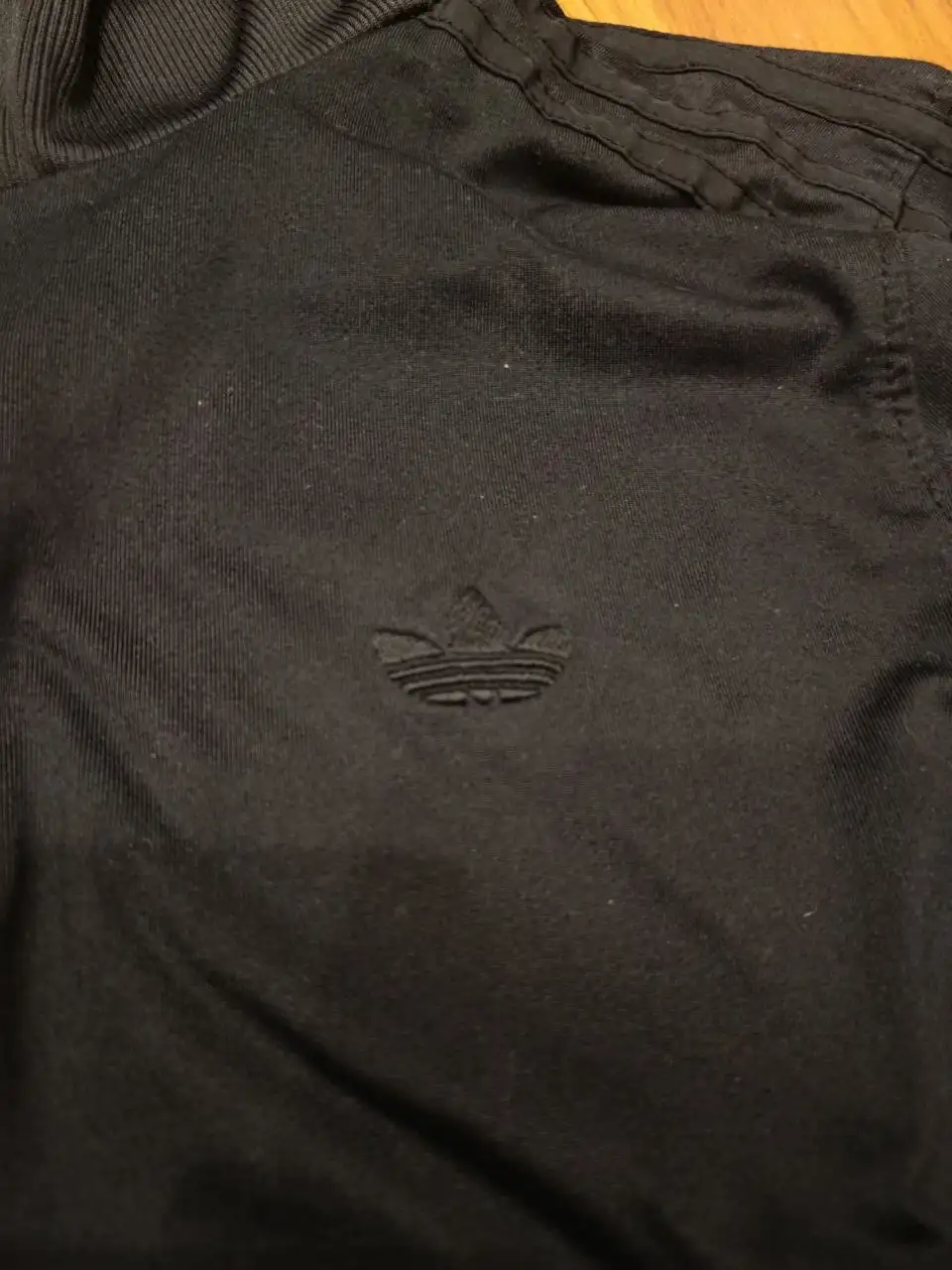 Зипка Adidas Respect Me и шорты Hollister - Верхняя одежда (Одежда) в Пермь