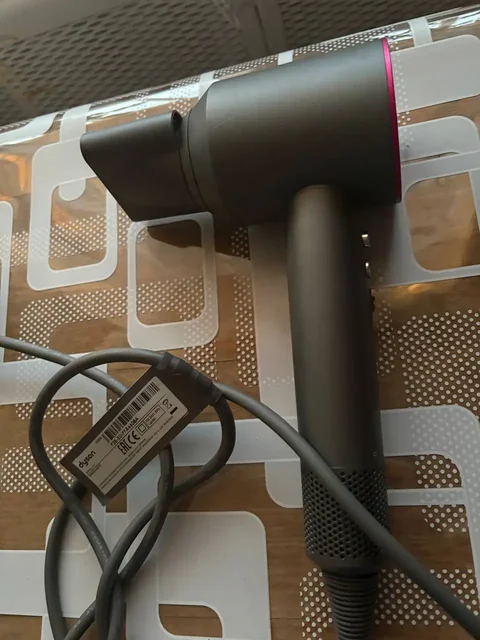 Продам Dyson - Умные часы в Пермь