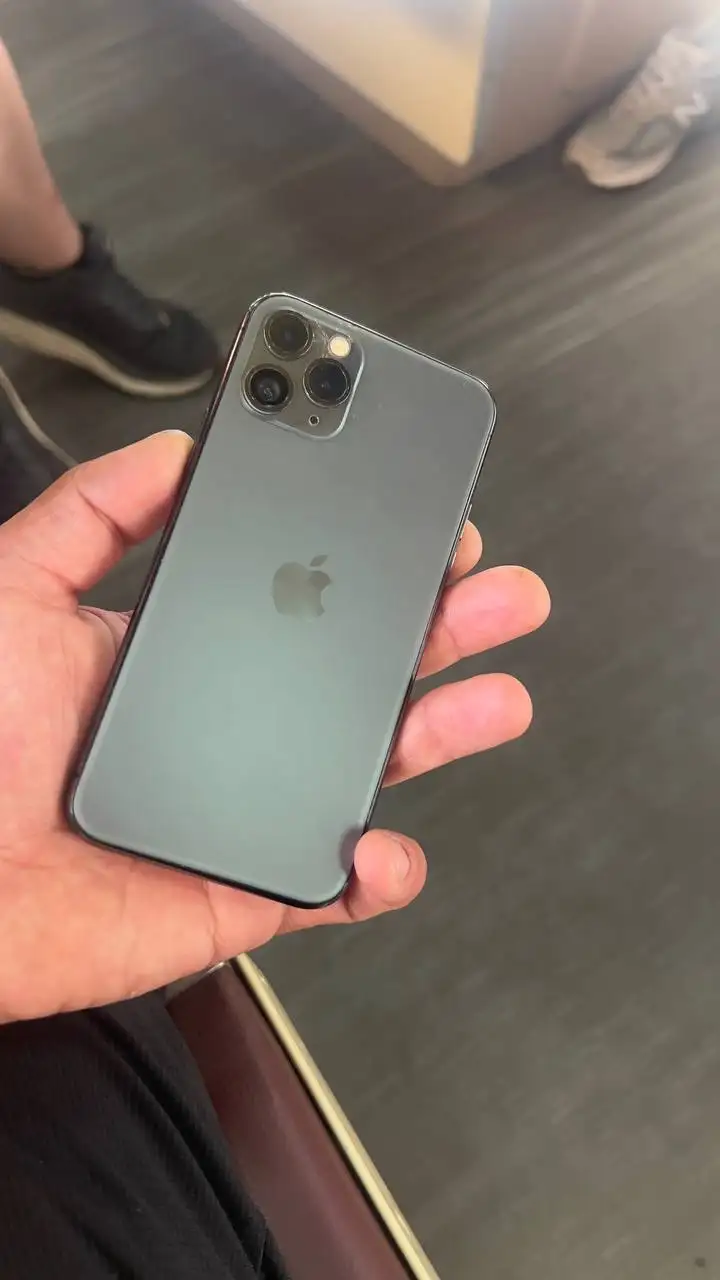 Обменяю iPhone 11 Pro 512GB - Смартфоны (Электроника) в Пермь