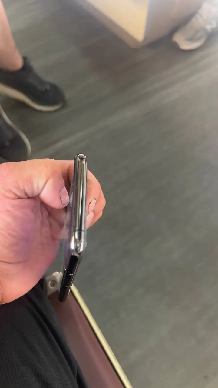 Обменяю iPhone 11 Pro 512GB - Смартфоны (Электроника) в Пермь