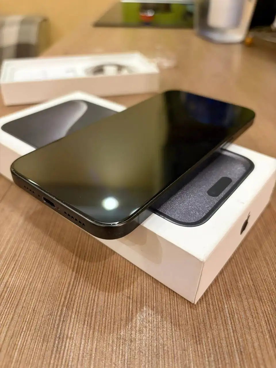 Продам iPhone 15 Pro Max в идеальном состоянии