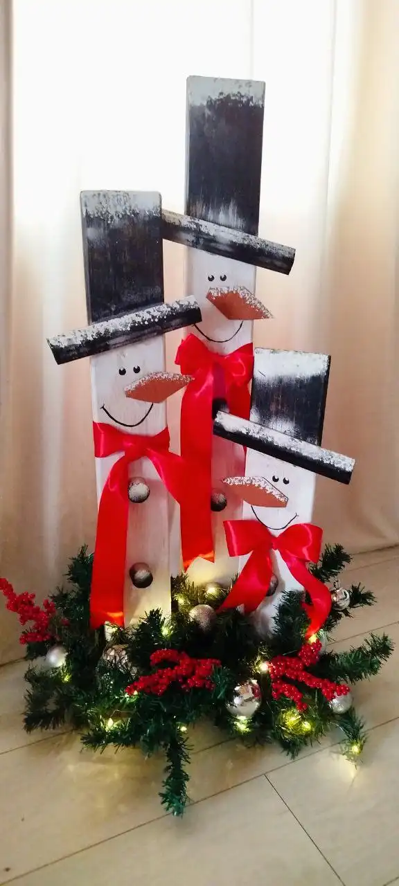 Новогодний декор Снеговики в единственном экземпляре