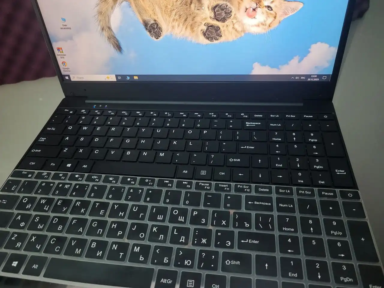 Ноутбук в идеальном состоянии с заводской плёнкой