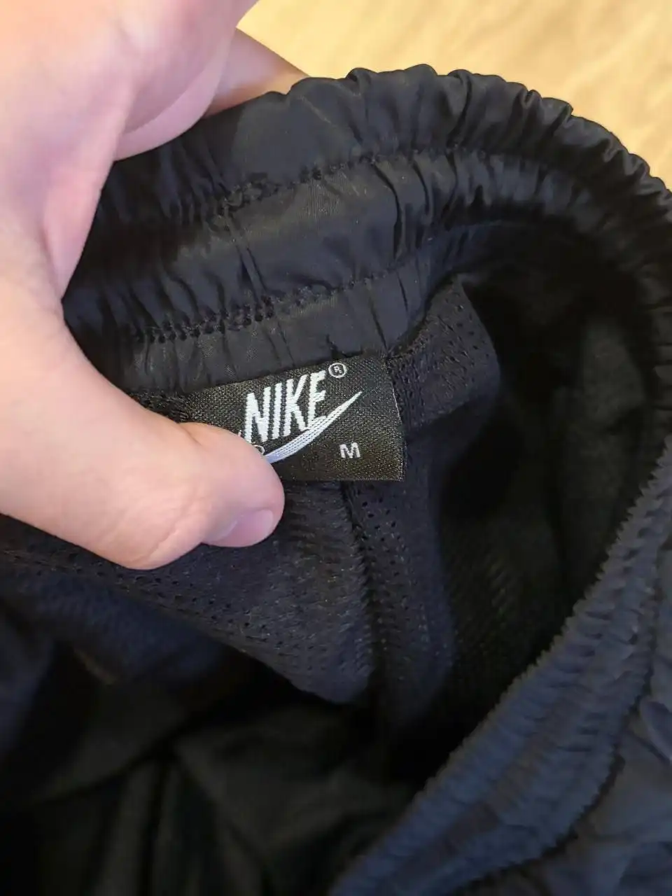 Продажа мужских штанов Nike