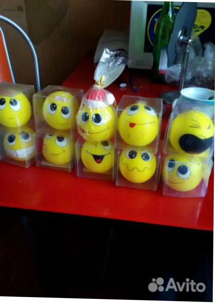 Продам новогодние свечи