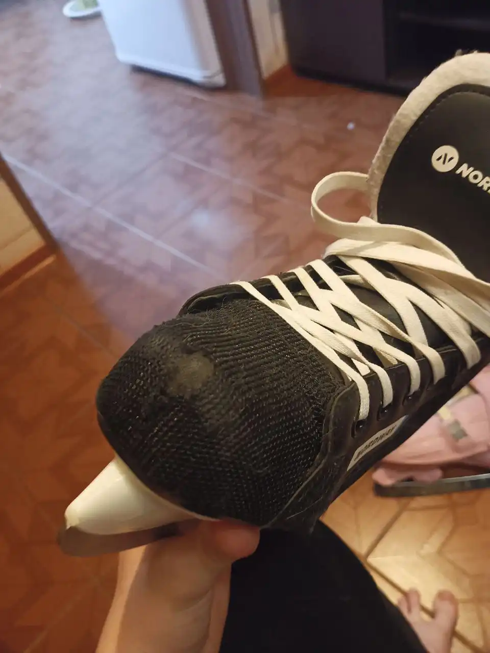 Продам коньки