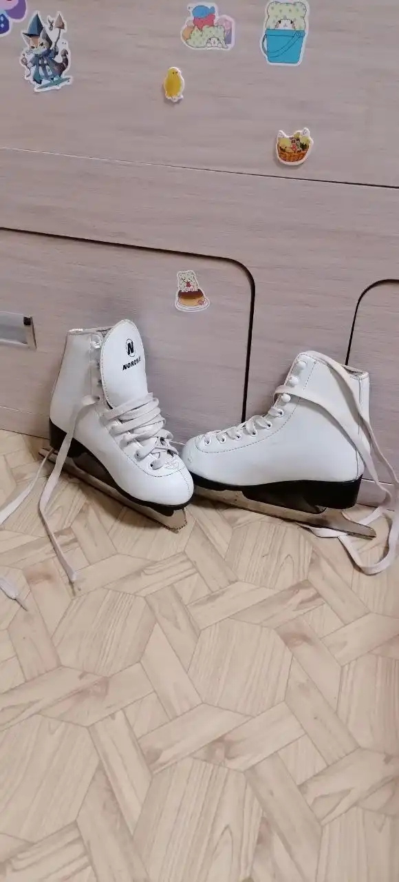 Фигурные коньки Nordway размер 30