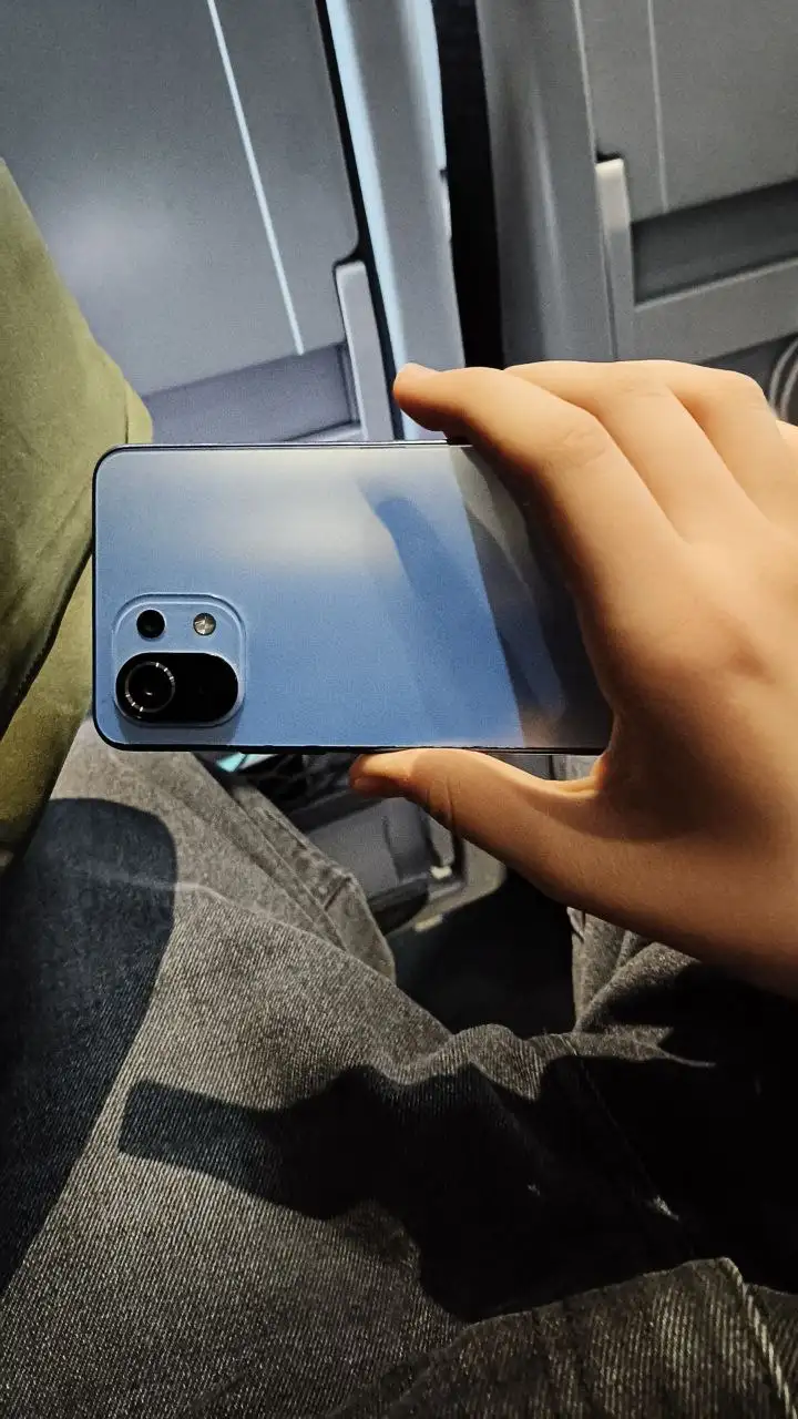 Продам Mi 11 Lite с неработающей кнопкой включения - Смартфоны (Электроника) в Барнаул