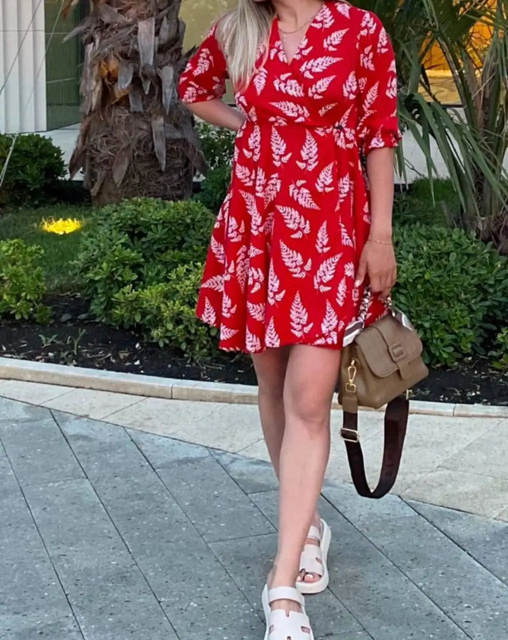 Платья на запах 42-44 размера - Одежда в Барнаул