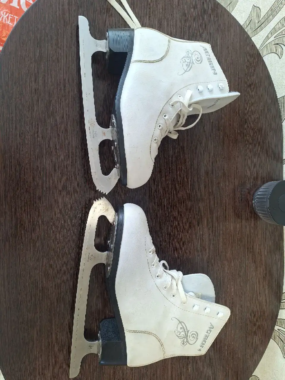 Коньки женские 40 размер - Коньки (Хобби и отдых) в Барнаул