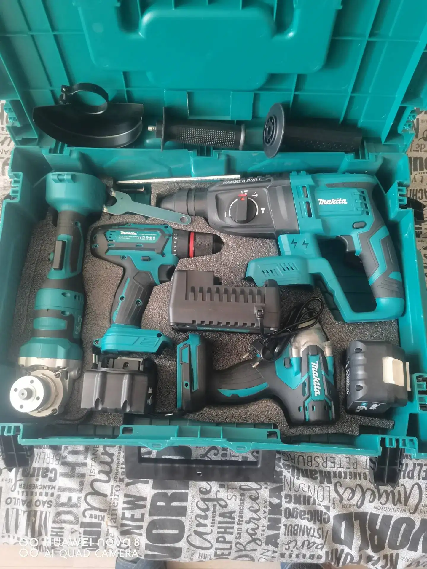 Продажа нового оригинального набора с чеком и гарантией - Барахолка в Барнаул