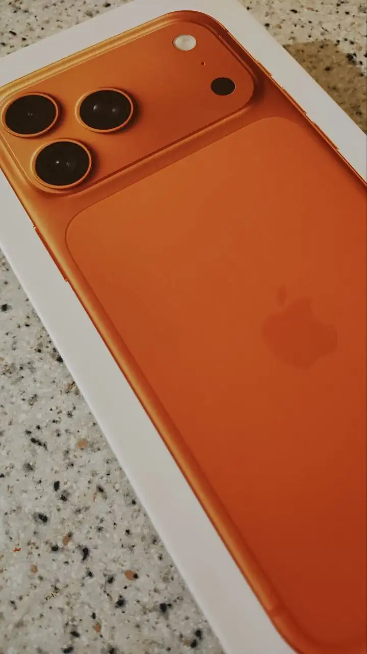 Продам iPhone 256Gb без зарядки - Смартфоны (Электроника) в Барнаул