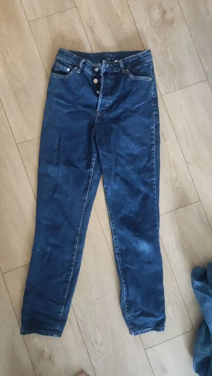 Джинсы женские в хорошем состоянии - Джинсы (Одежда) в Барнаул
