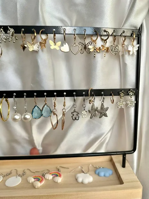 Распродажа новых серег бижутерии в Барнауле - Садовый инвентарь в Барнаул