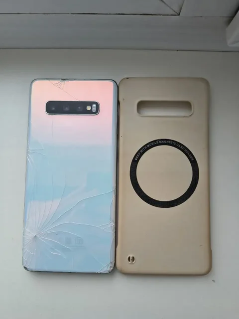 Samsung S10+ 128GB в Барнауле - Сетевое оборудование в Барнаул