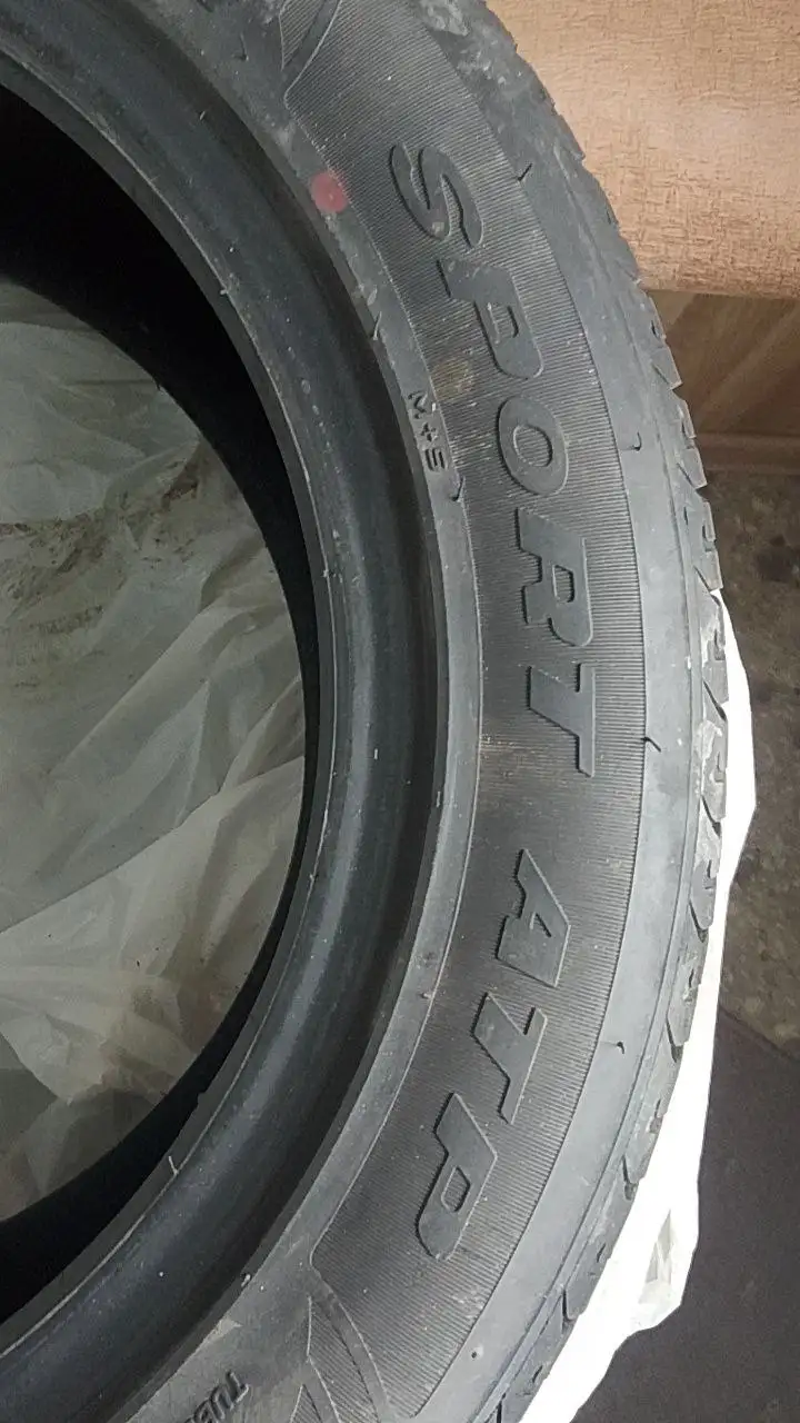 Летняя резина 215/55/16 с минимальным пробегом - Шины и диски (Запчасти) в Барнаул