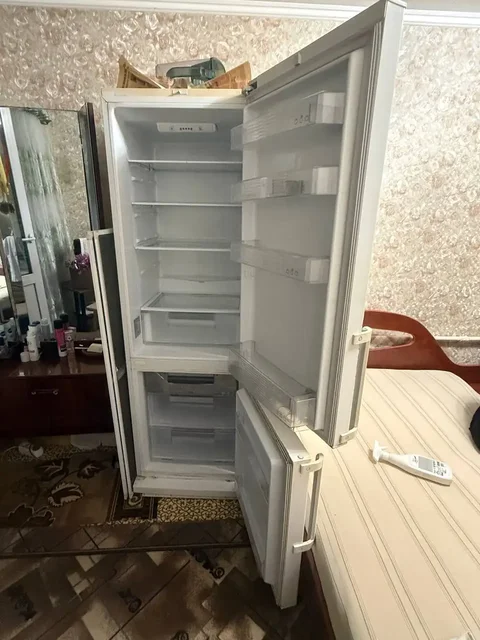 Продам холодильник - Инструменты в Барнаул