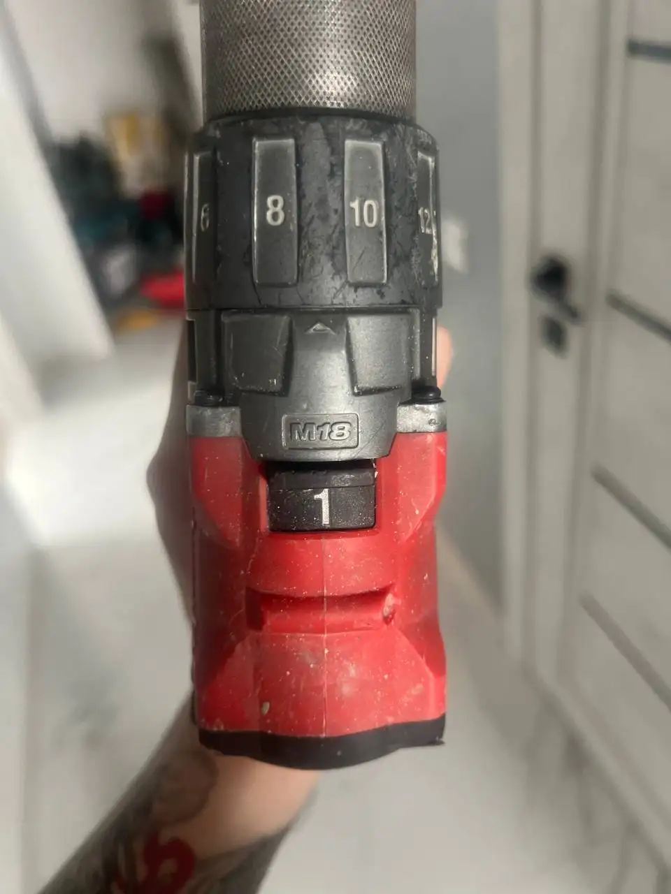 Продажа дрели-шуруповерта Milwaukee M18 с аккумуляторами - Электроинструменты (Готовый бизнес и оборудование) в Барнаул