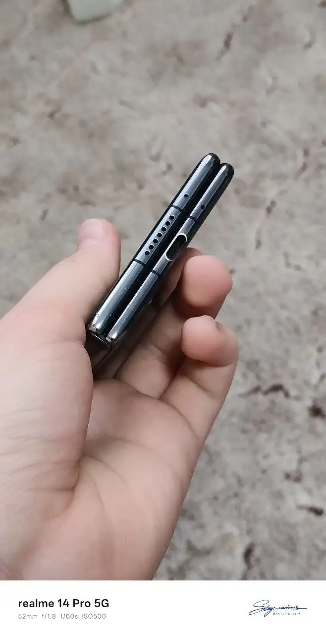 Обмен Huawei Mate X3 12/512 с поврежденным внутренним дисплеем - Смартфоны (Электроника) в Барнаул