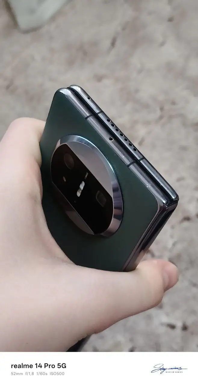 Обмен Huawei Mate X3 12/512 с поврежденным внутренним дисплеем - Смартфоны (Электроника) в Барнаул