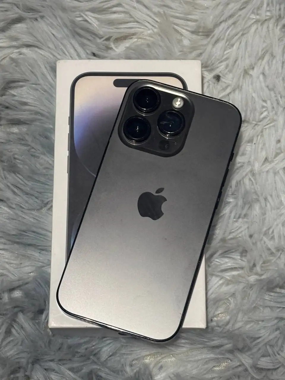 Продажа iPhone 15 Green, iPhone 14 Pro Black, Apple Watch Series 1 - Смартфоны и гаджеты (Электроника) в Барнаул