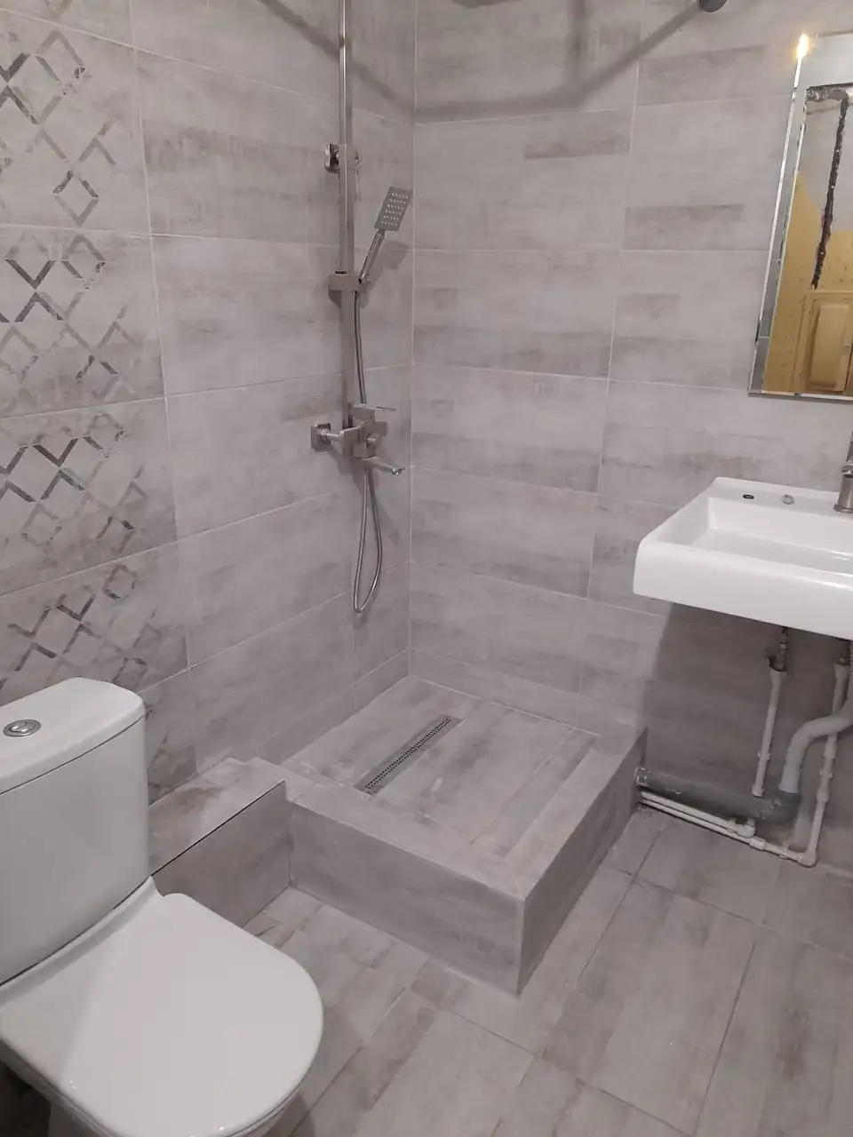 Ремонт квартир, ванных, санузлов под ключ - Ремонт и строительство (Услуги) в Барнаул