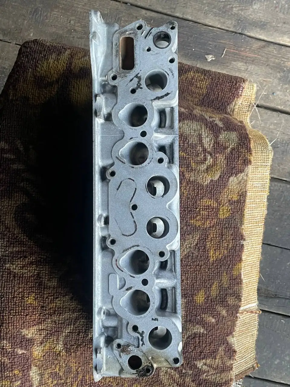 ГБЦ на Шевроле Нива с трещиной - Двигатель (Запчасти) в Барнаул