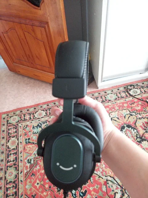 Игровые наушники с подсветкой и съёмным микрофоном - Видеокарты в Барнаул