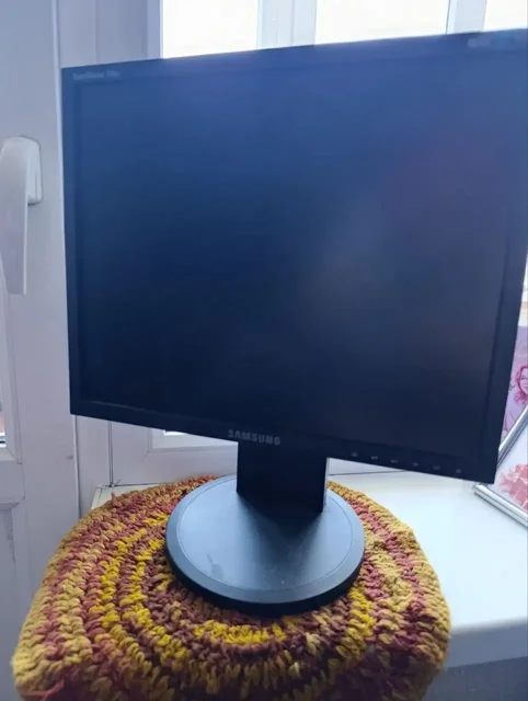 Монитор Samsung SyncMaster 740N б/у - Видеокарты в Барнаул