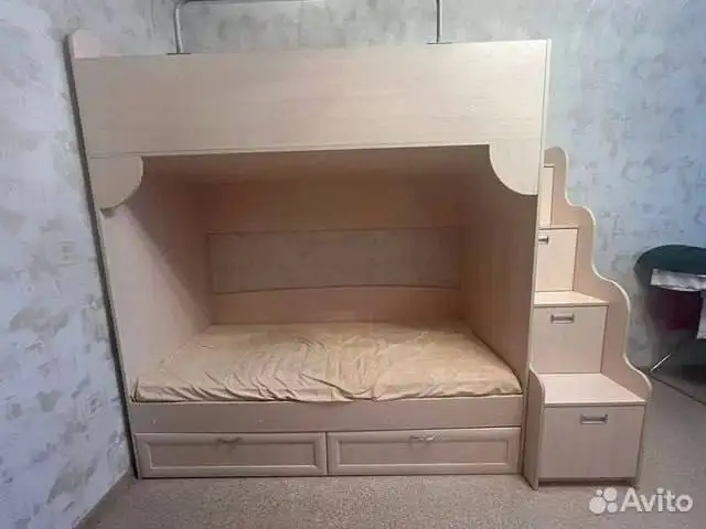 Продается двухъярусная кровать из МДФ и дополнительная мебель - Мебель (Для дома и дачи) в Барнаул