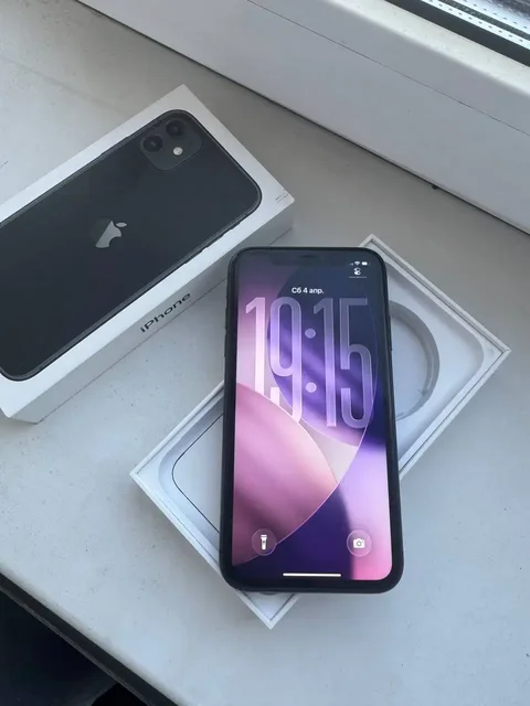 Продам iPhone 11 - Фото- и видеокамеры в Барнаул