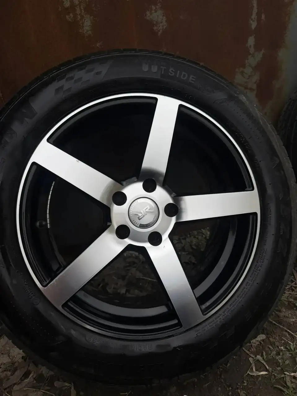 Продажа дисков с резиной Atrezzo 225/60 R17 - Шины и диски (Авто) в Барнаул